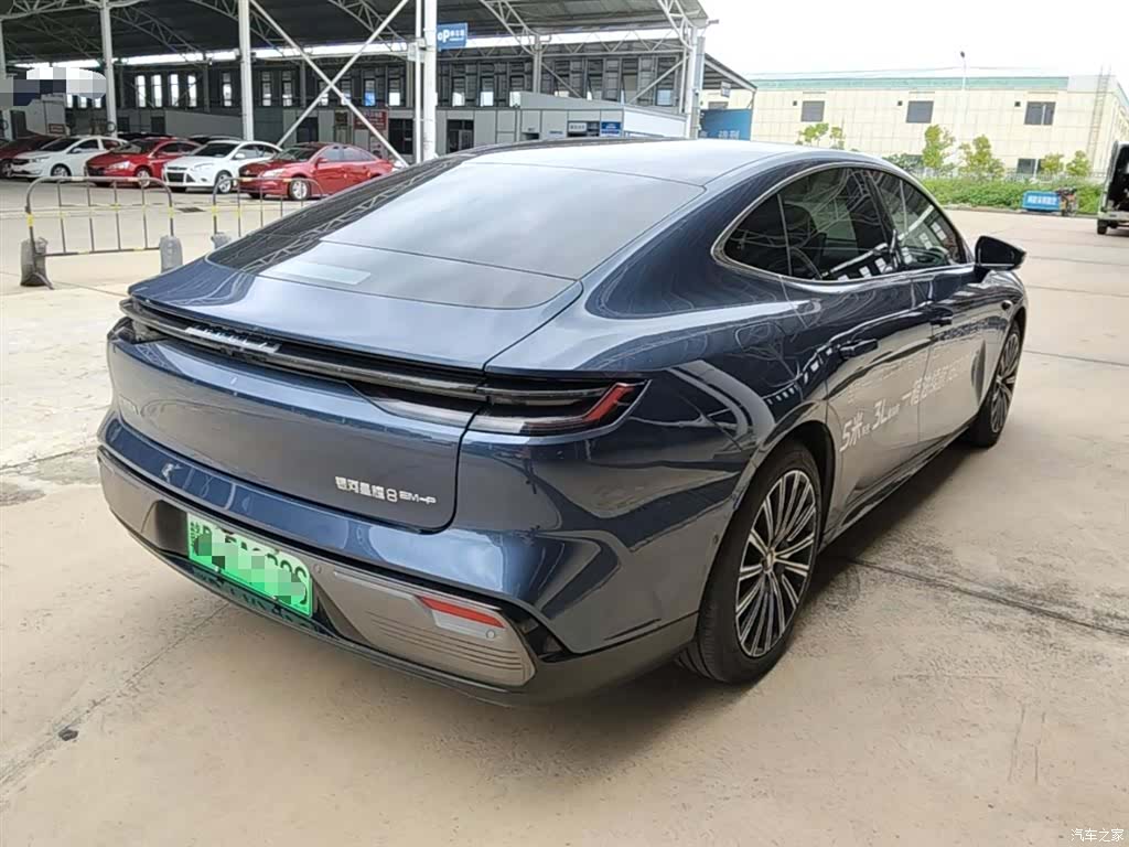 Geely 8, 2025 7