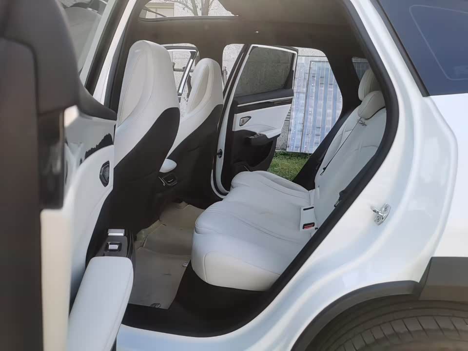 Geely Galaxy Galaxy L7