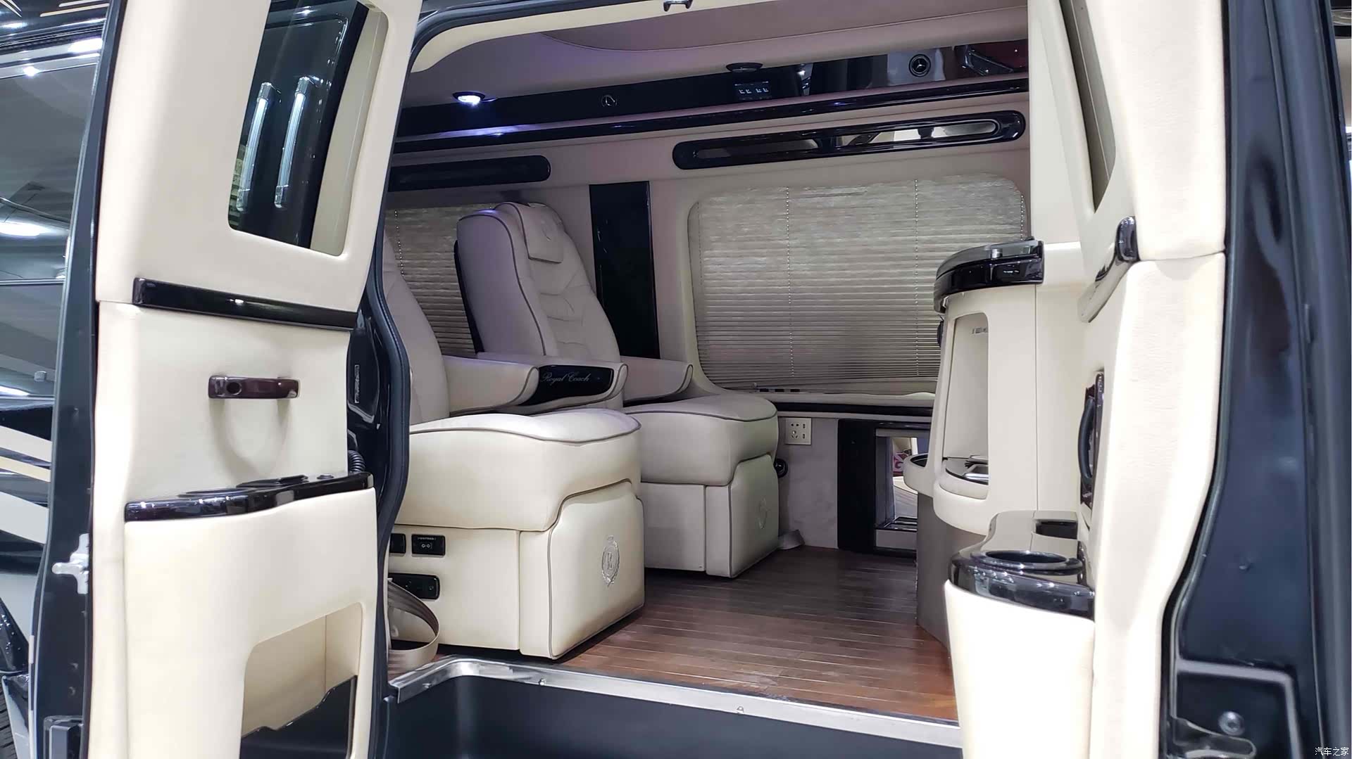 GMC SAVANA, 2017 9