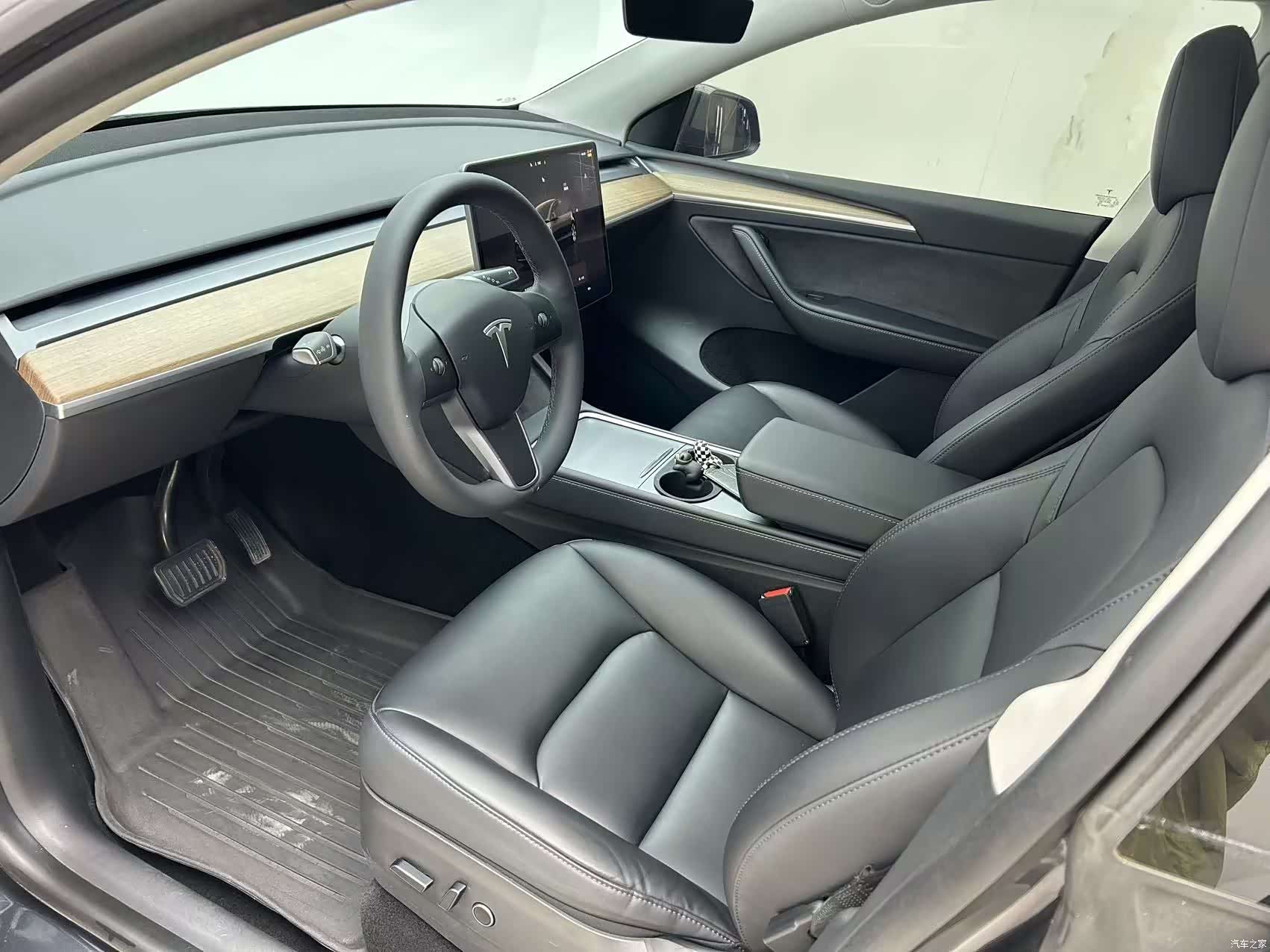 Tesla Model Y, 2022 7