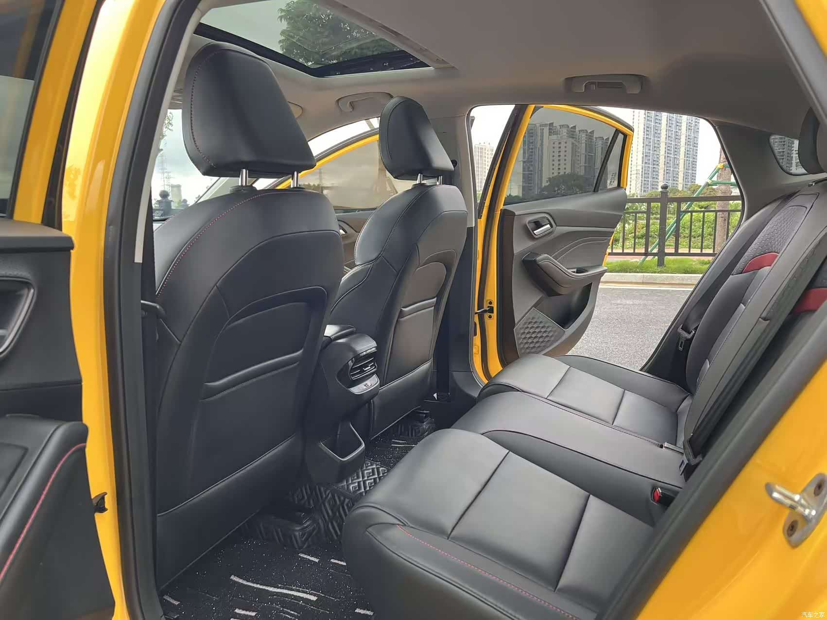 MG MG5, 2021 9