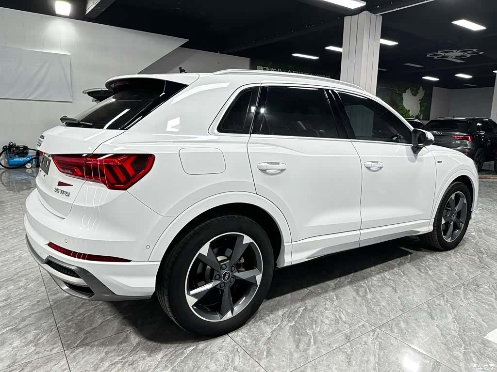 Audi Q3, 2022 8