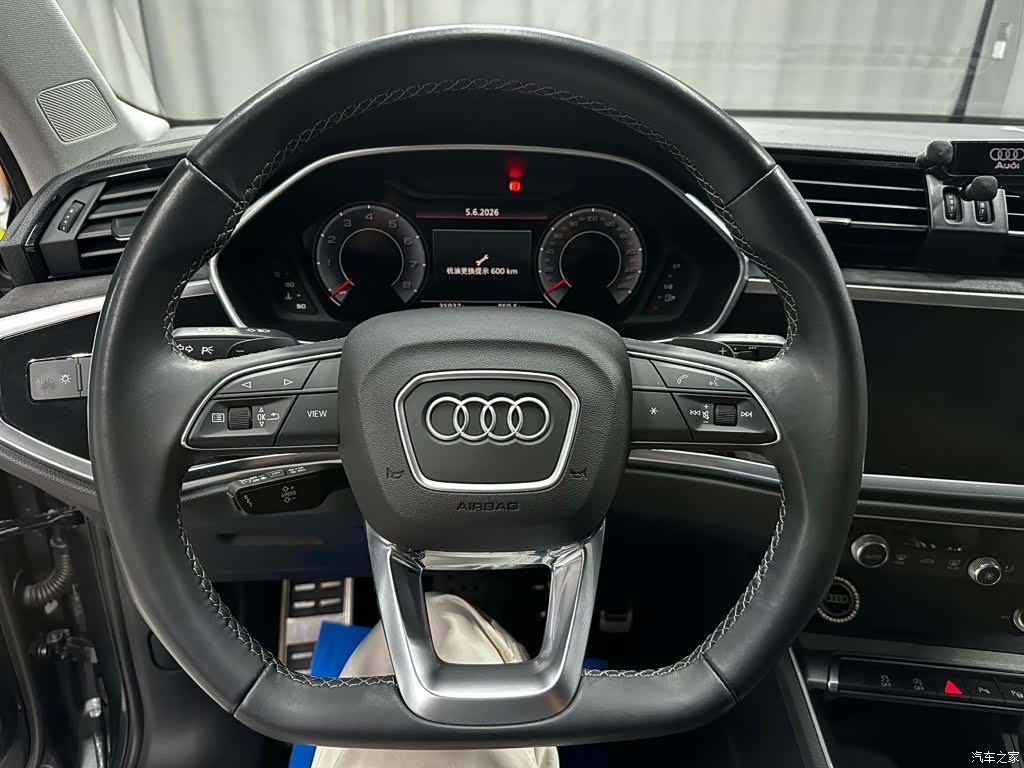 Audi Q3, 2022 8