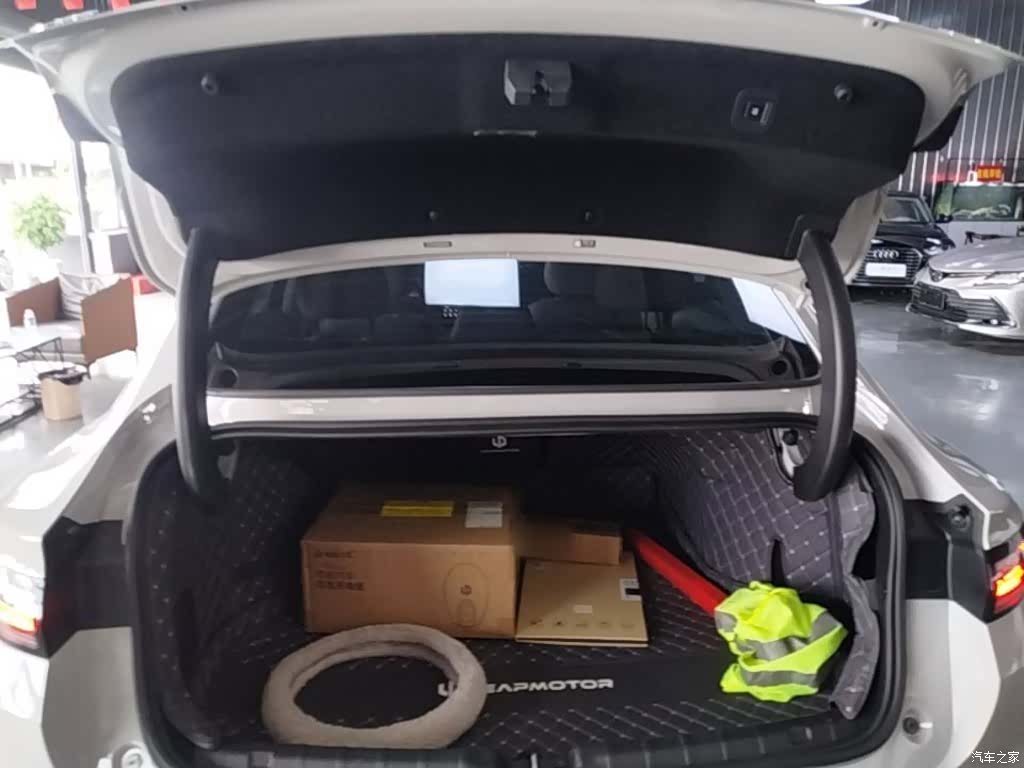 Leapmotor B01, 2026 19