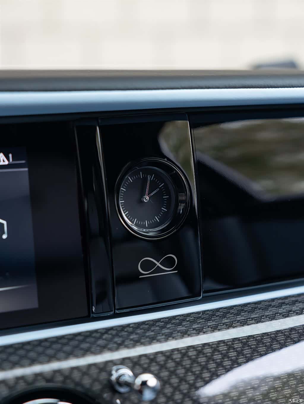 Rolls-Royce Ghost, 2023 17