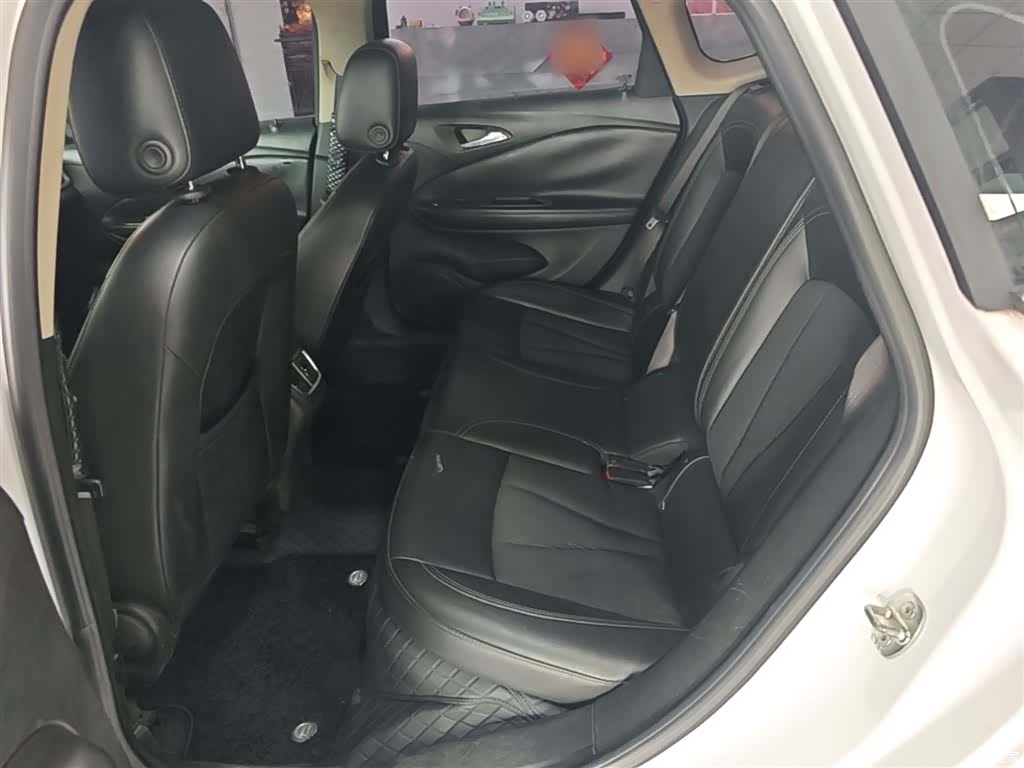 Buick Verano, 2018 17