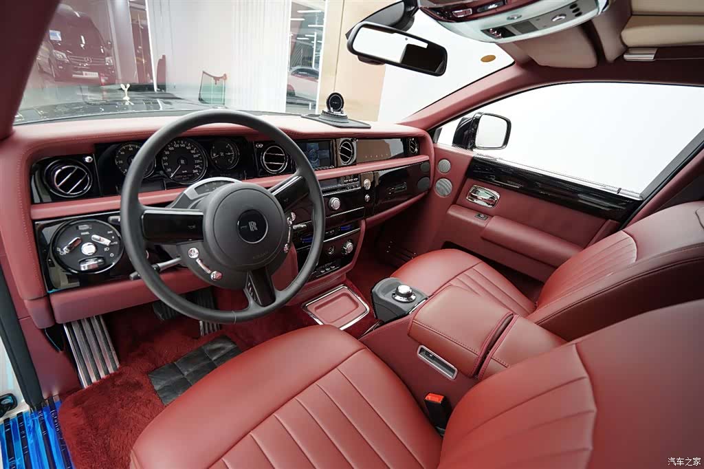 Rolls-Royce Phantom, 2012 3