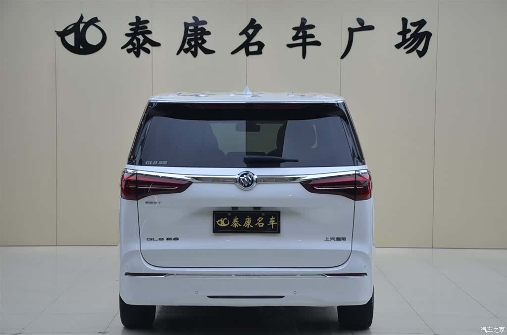 Buick GL8, 2021 3
