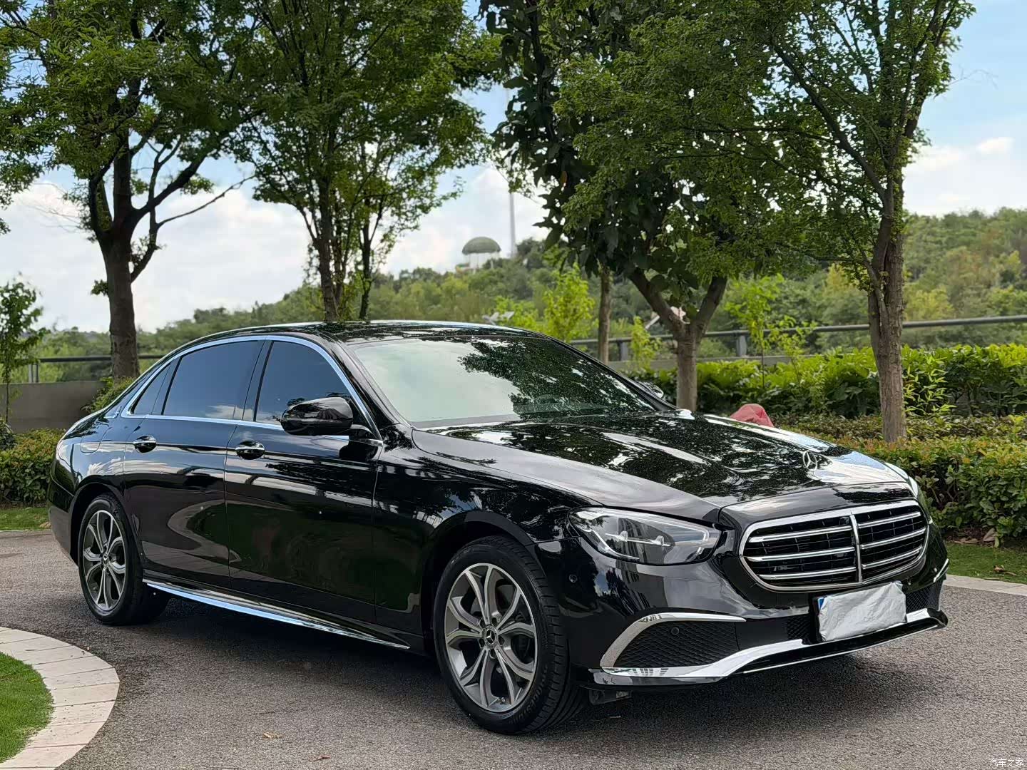 Mercedes-Benz E-Class, 2022 3