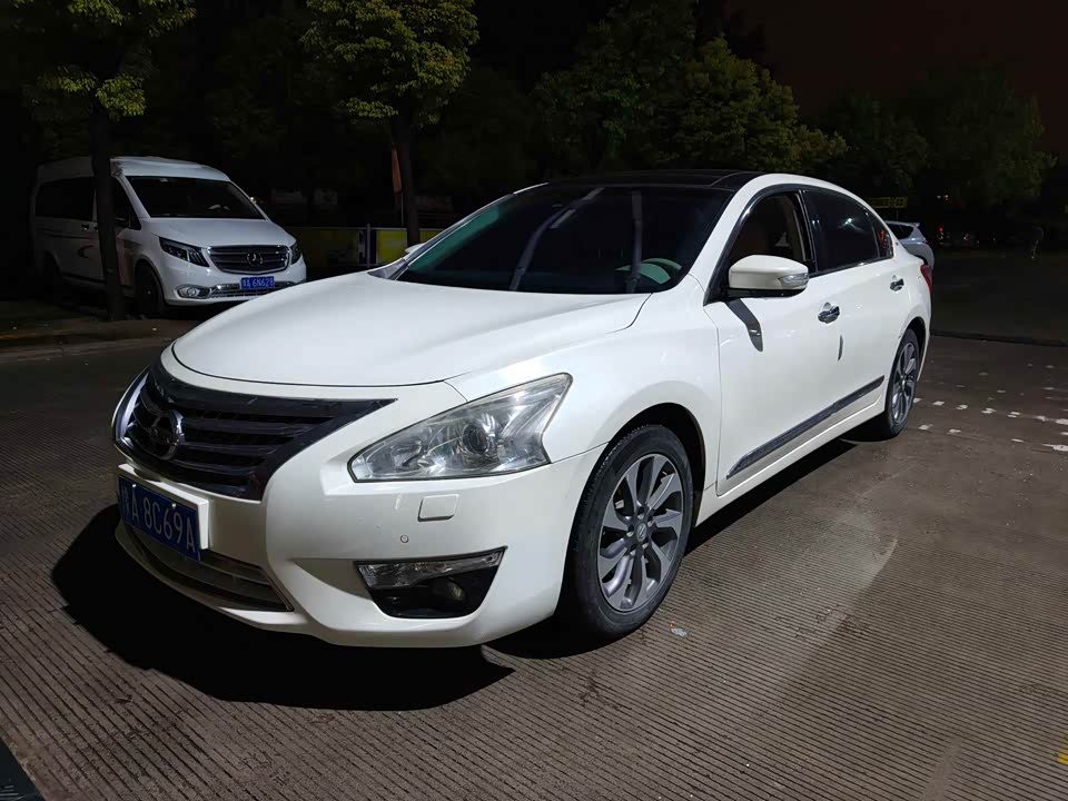 Nissan Teana
