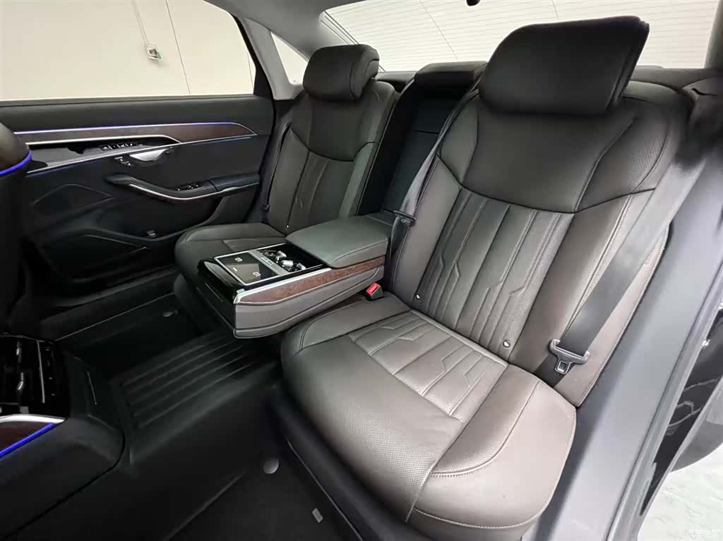 Audi A8L, 2020 14