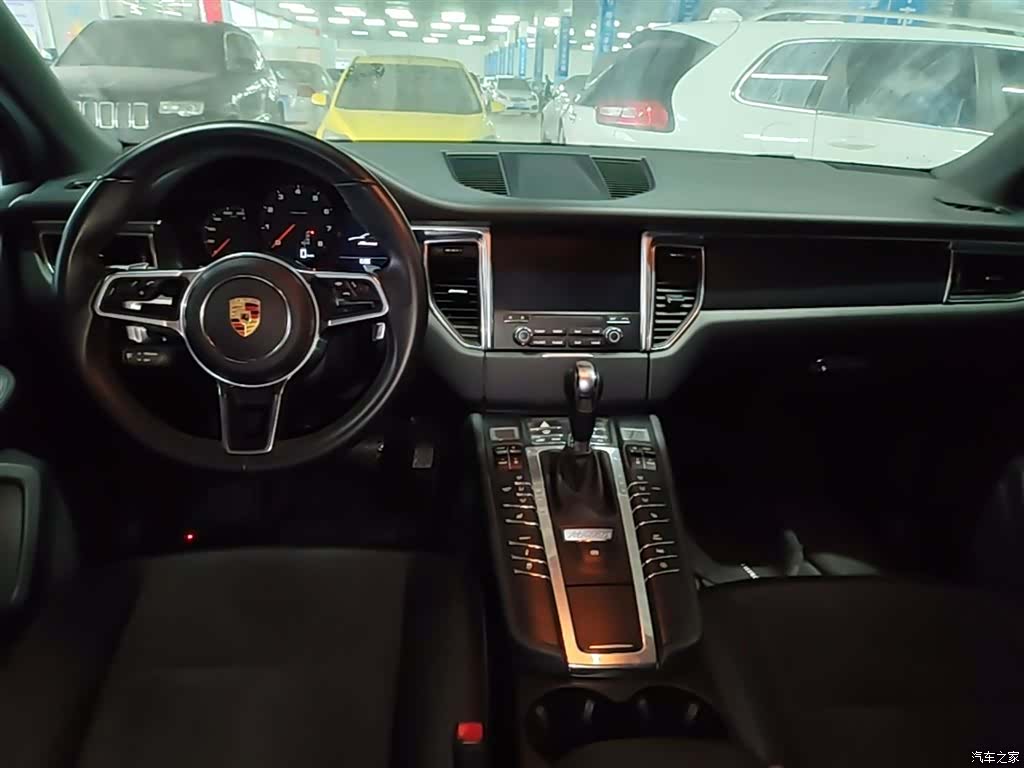 Porsche Macan, 2018 10