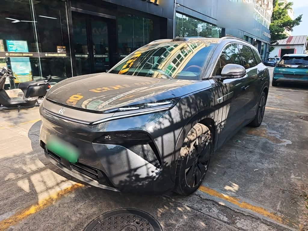 BYD Tang L