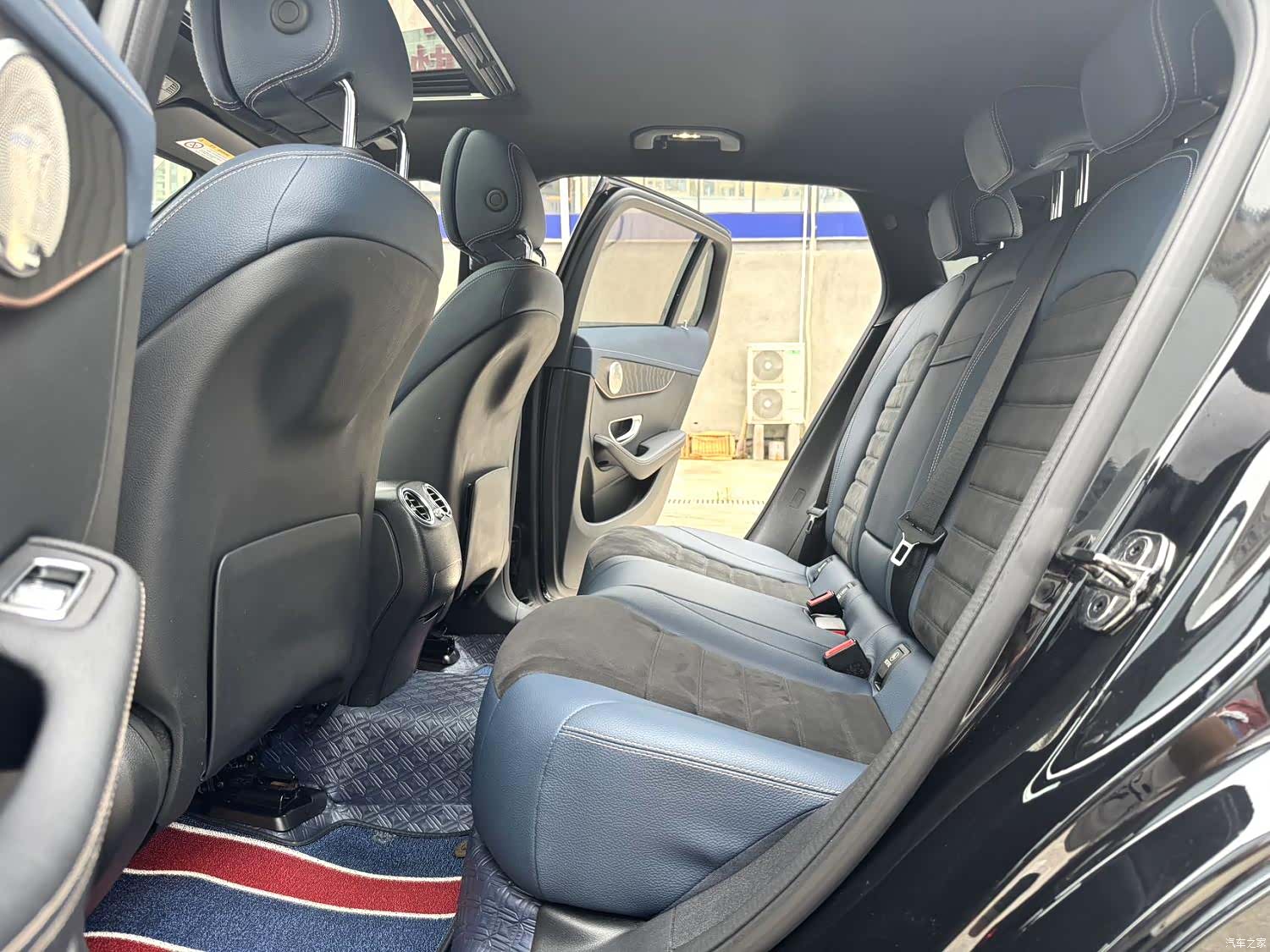 Mercedes-Benz EQC, 2020 12