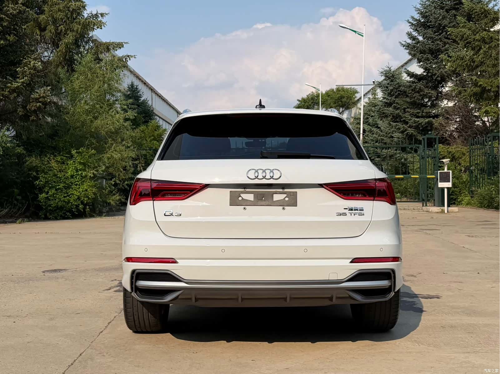 Audi Q3, 2022 6