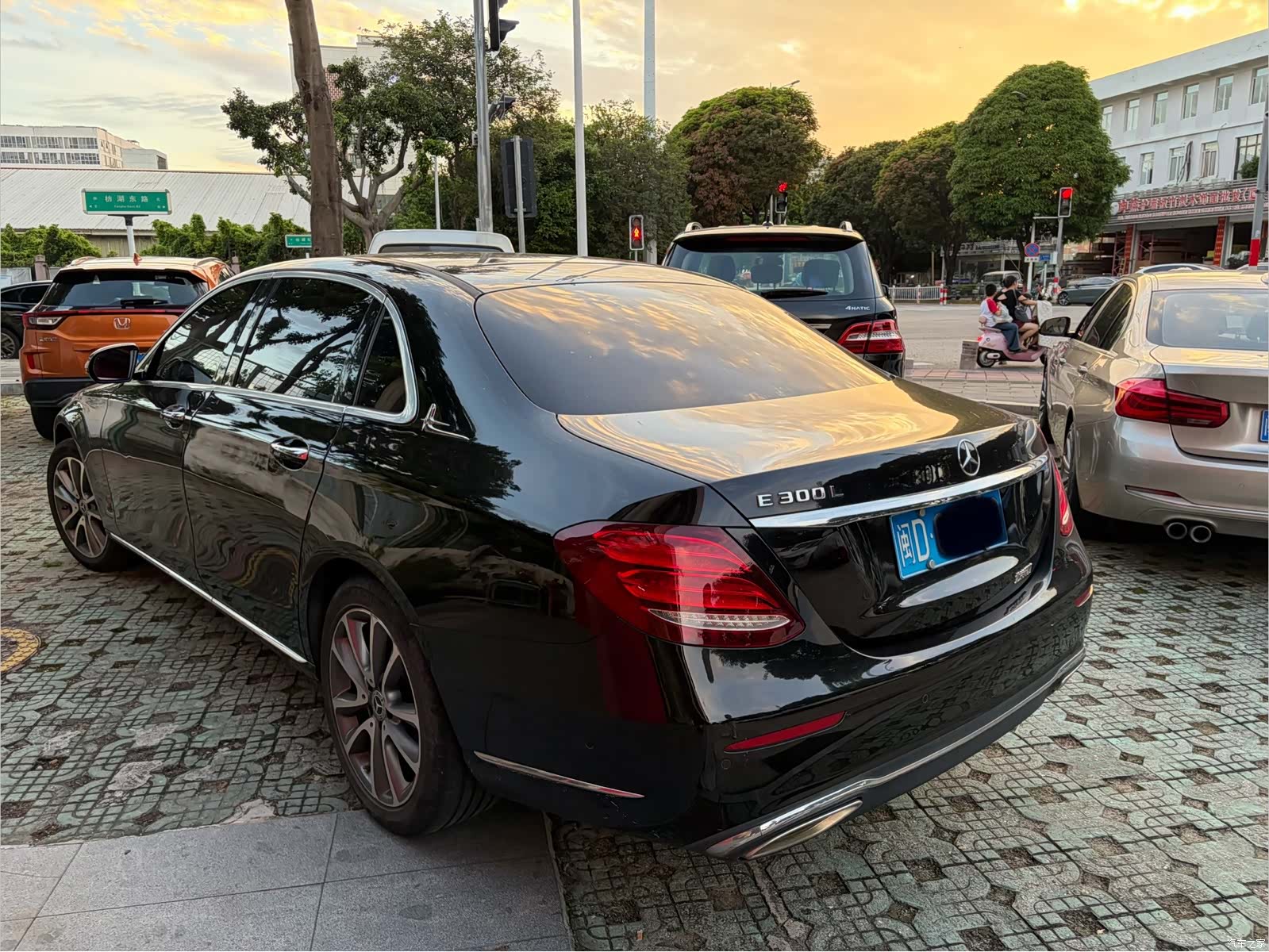 Mercedes-Benz E-Class, 2019 6