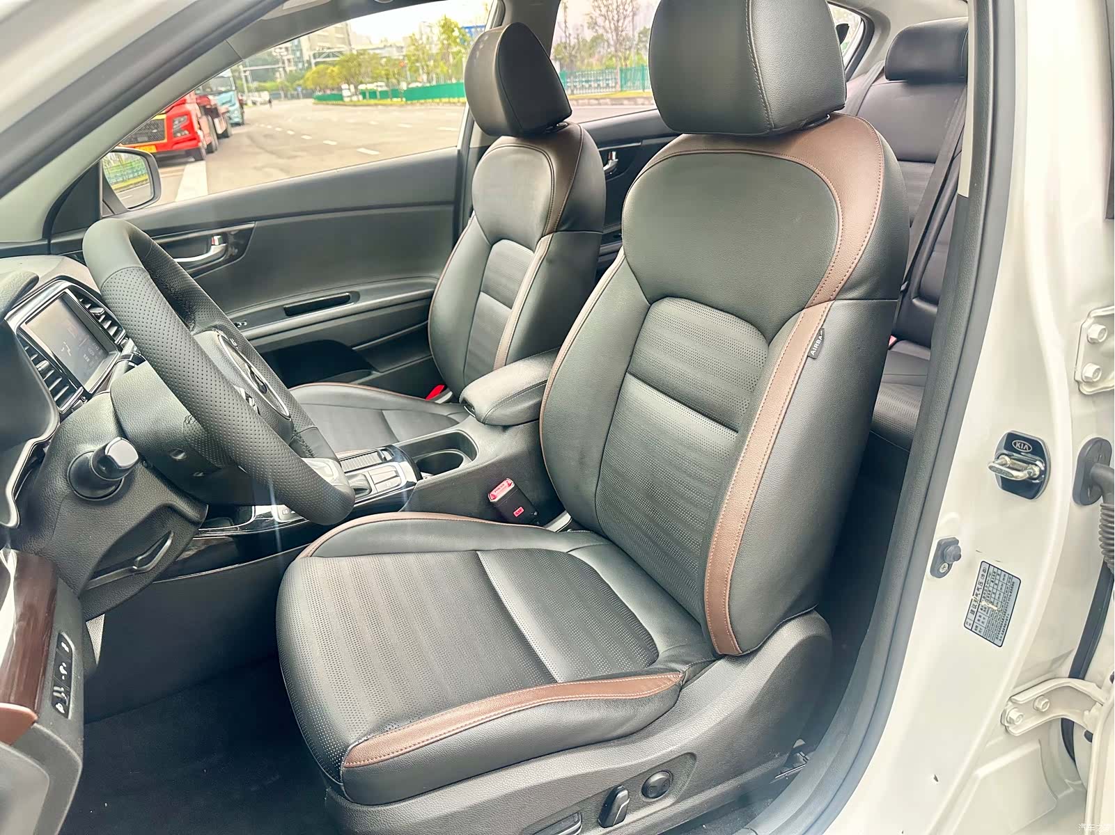 Kia GLS, 2018 22