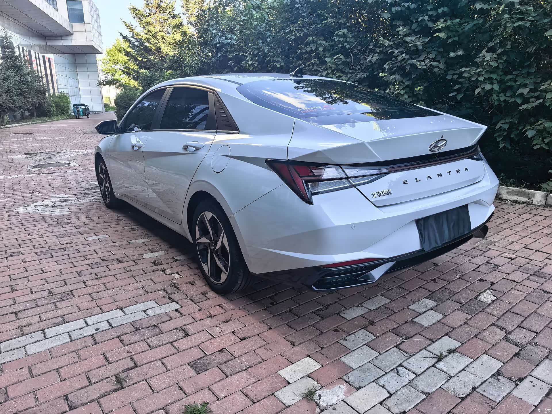 Hyundai Elantra, 2022 8
