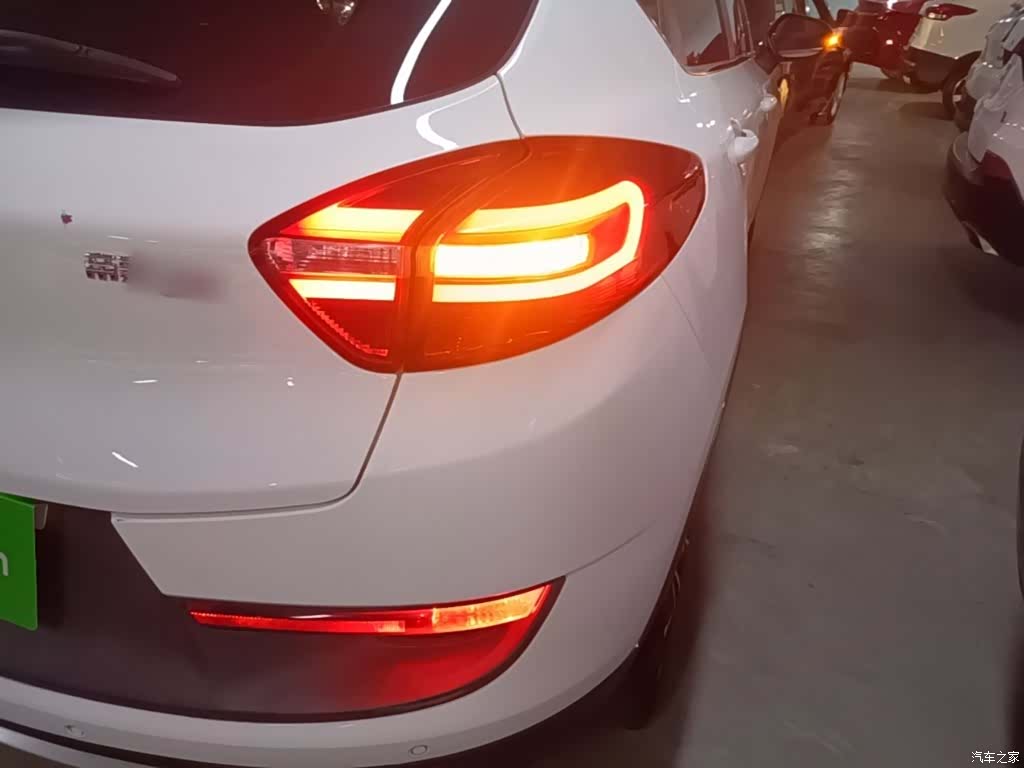 Geely Emgrand, 2018 8