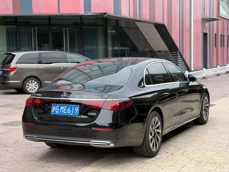 Mercedes-Benz E-Class, 2025 4