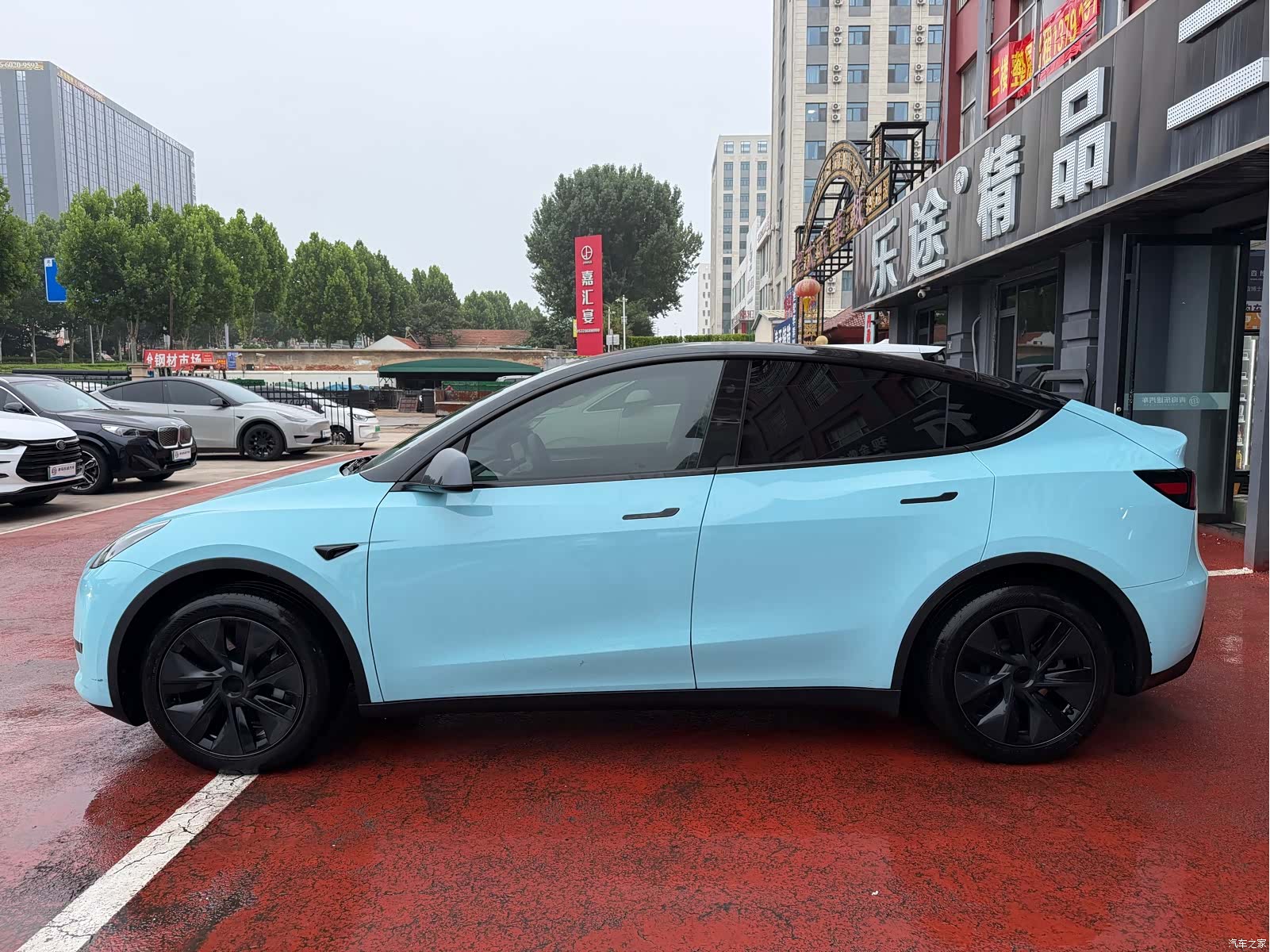 Tesla Model Y, 2025 3