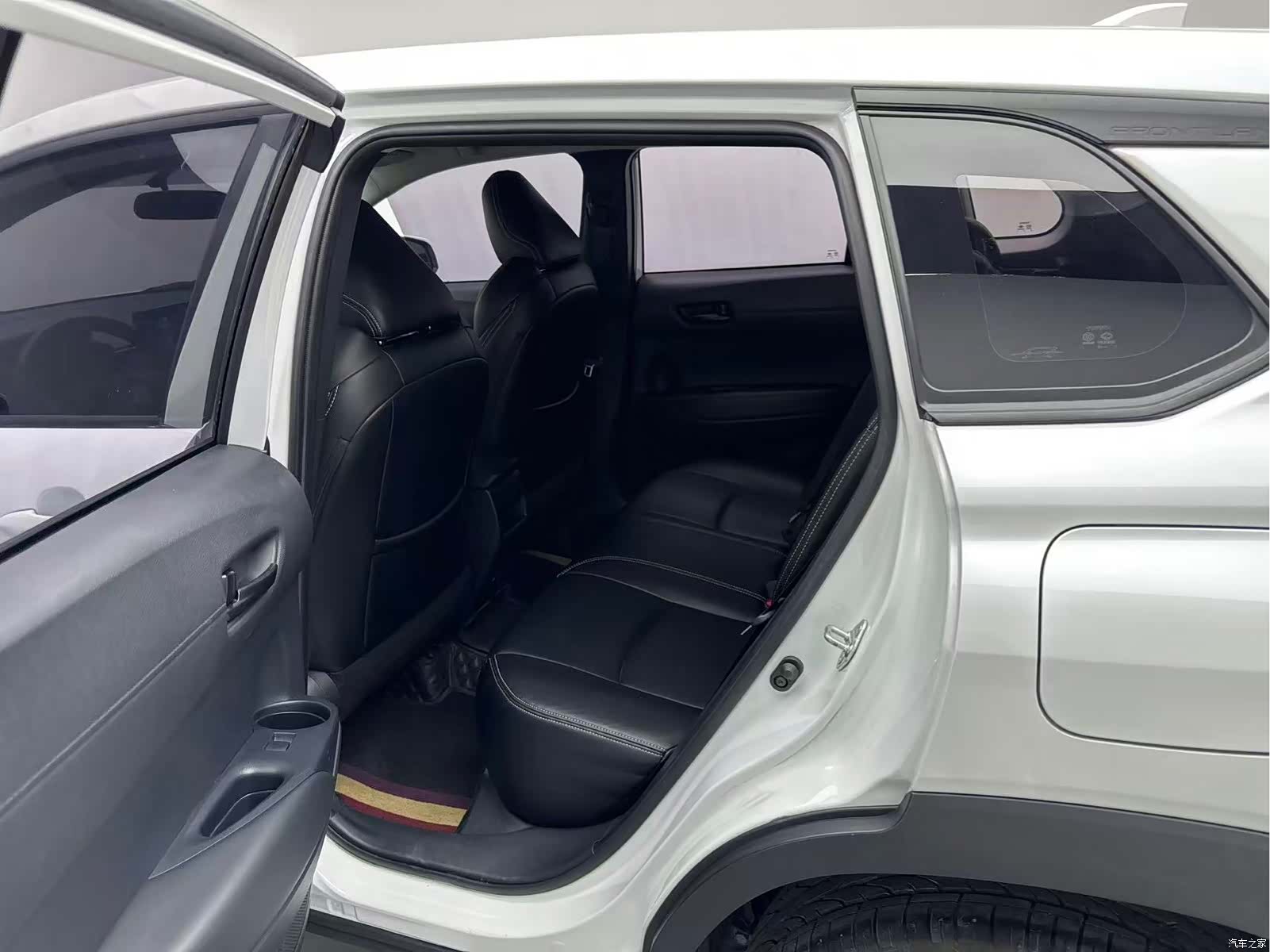 Toyota Frontlander, 2023 6