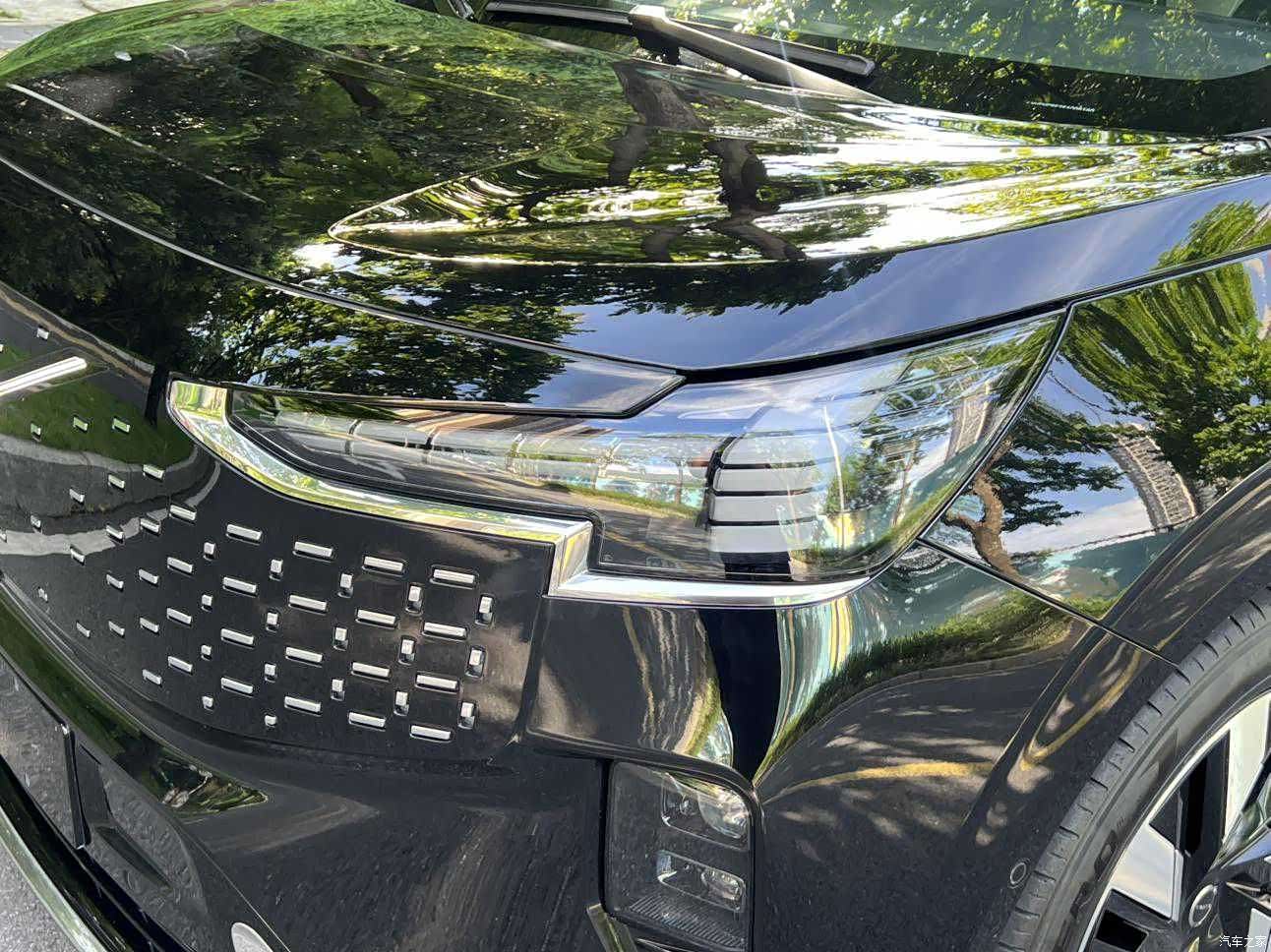 Volvo EM90, 2024 все фото