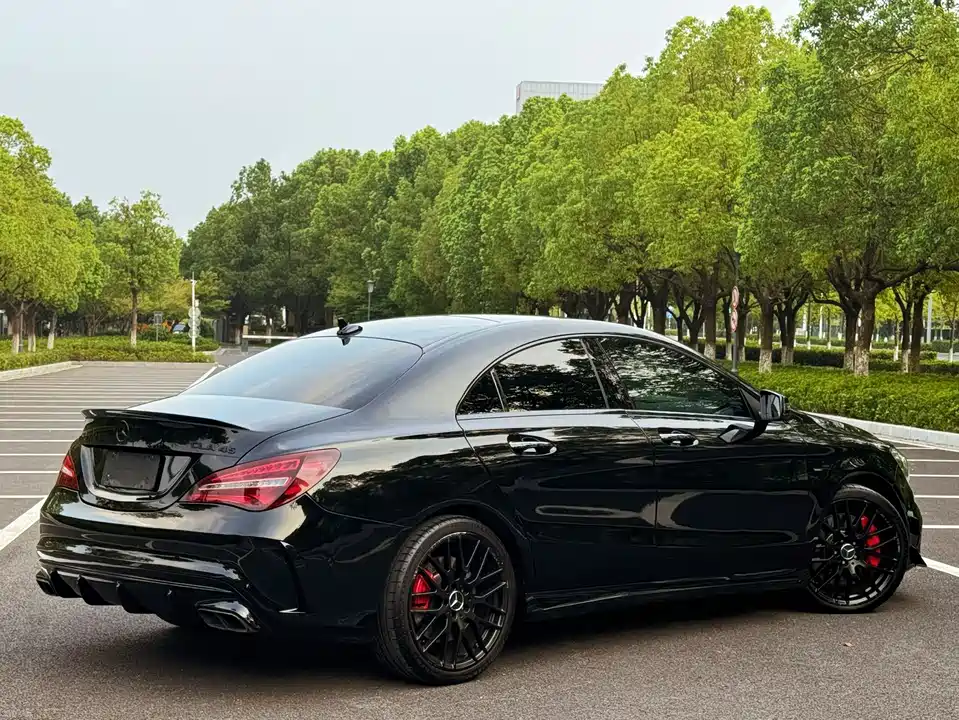 Mercedes-Benz CLA AMG