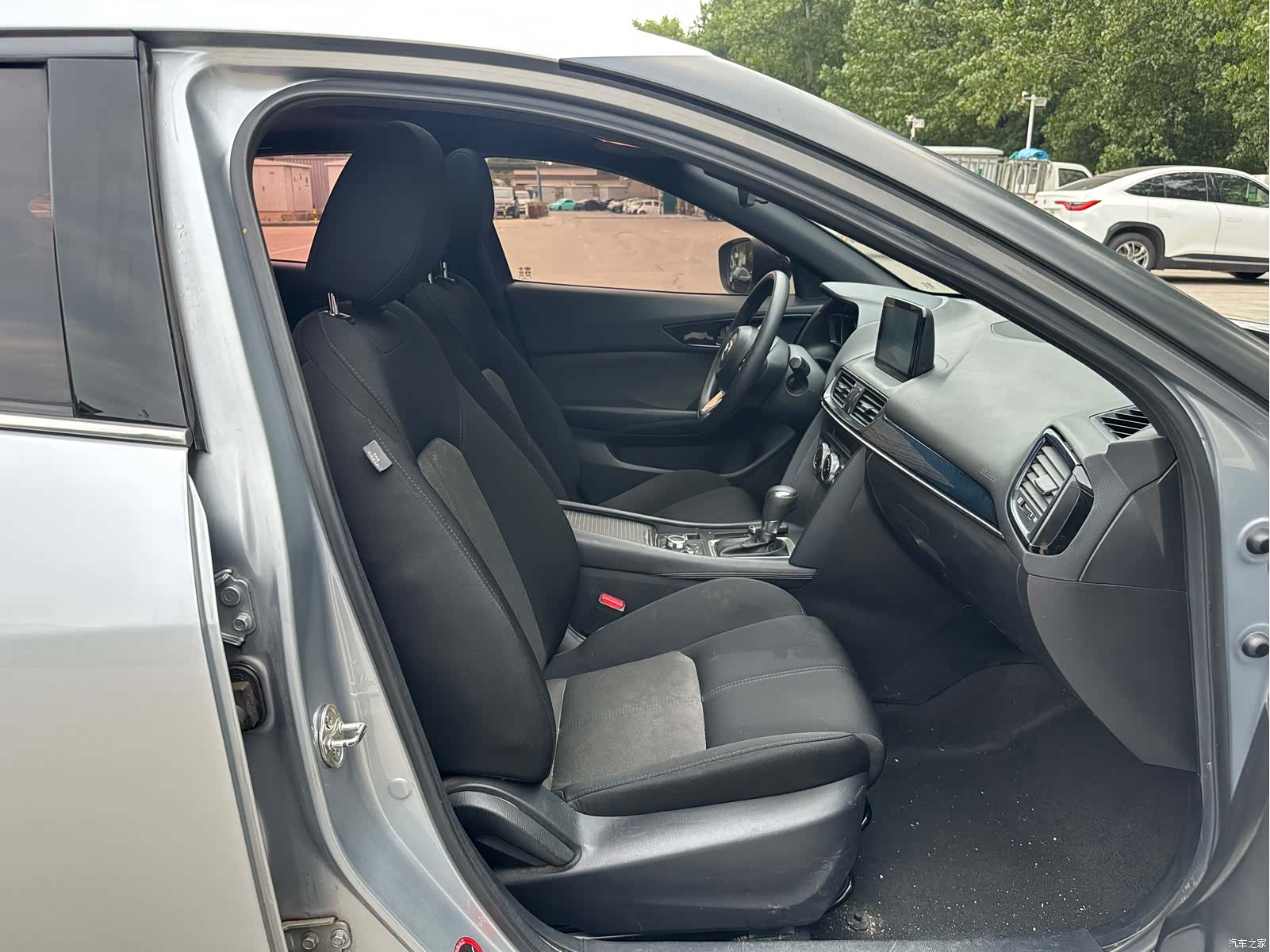 Mazda CX-4, 2019 18