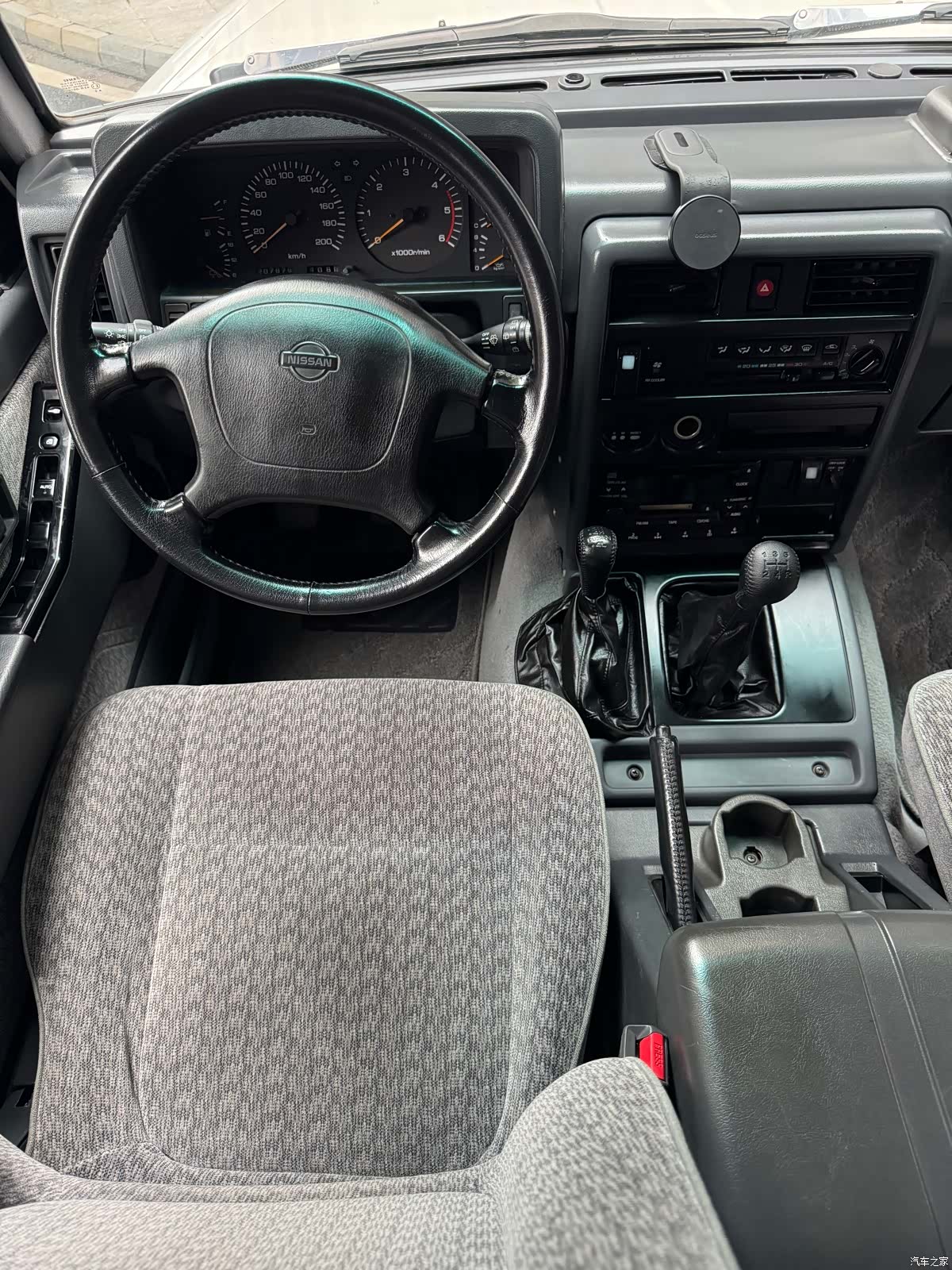 Nissan Patrol, 2004 21