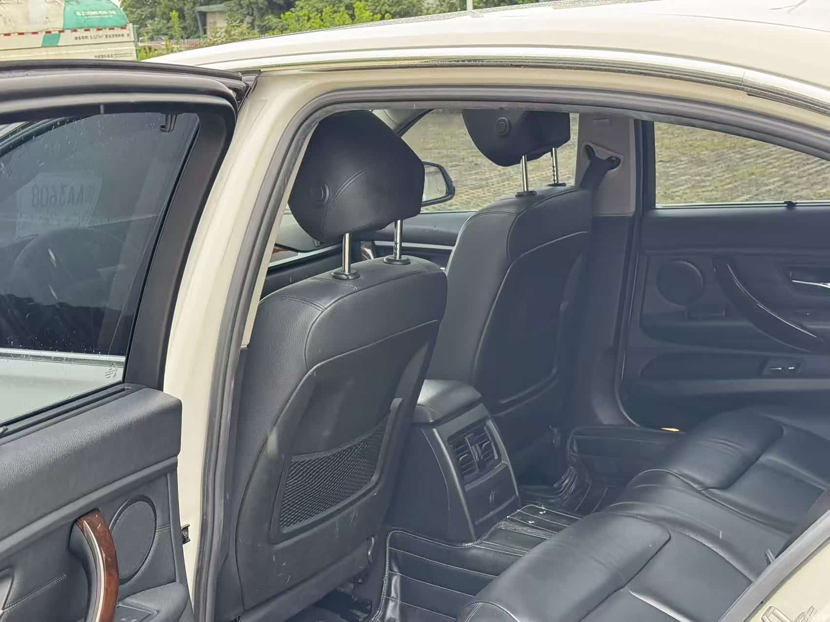 BMW 3 Series, 2015 11