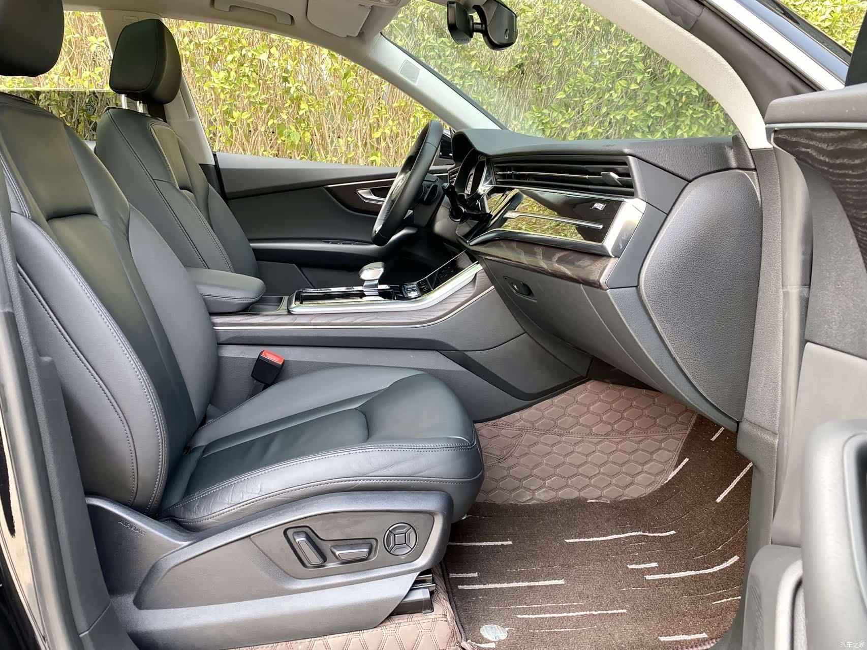 Audi Q8, 2021 13