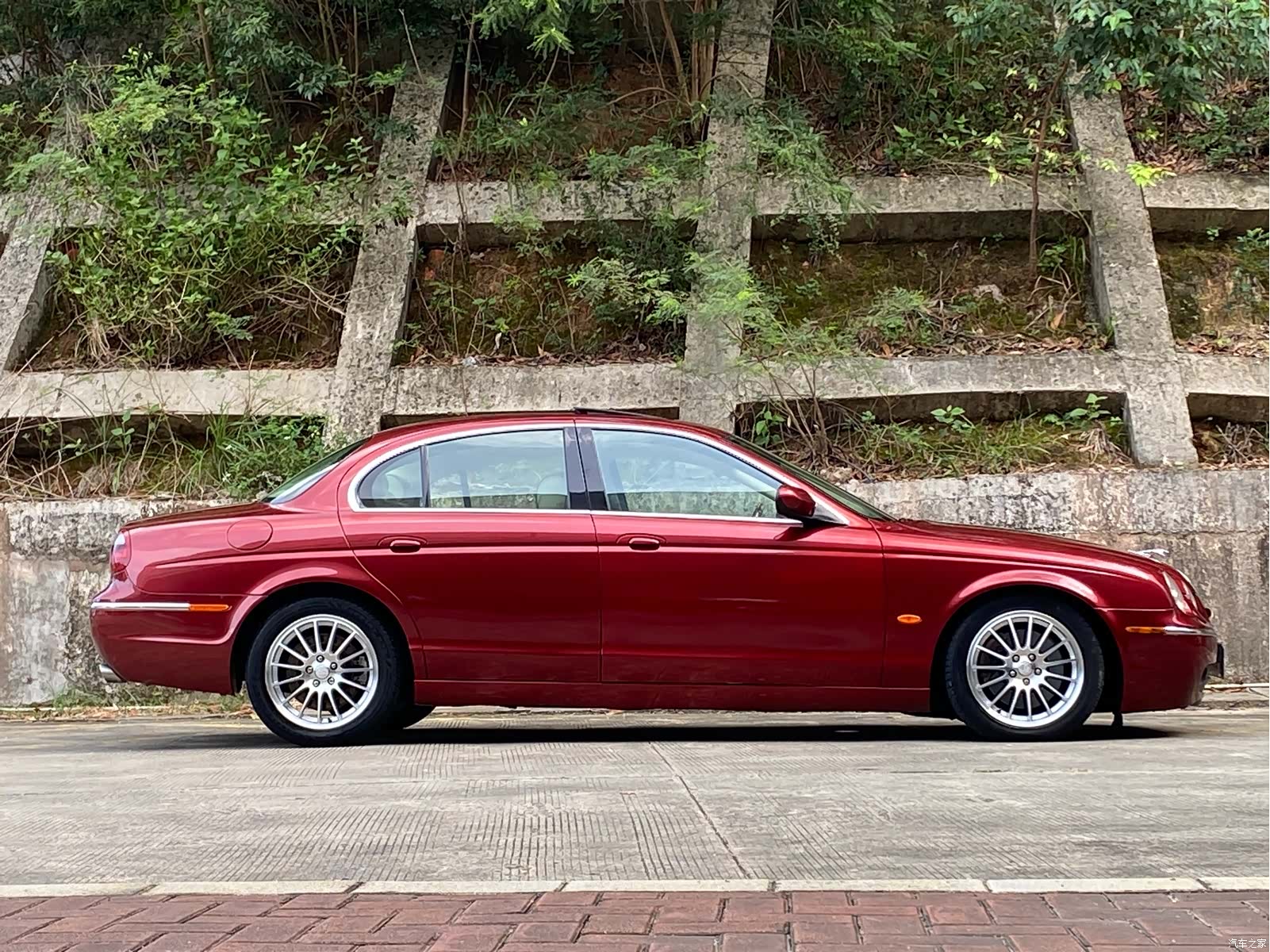 Jaguar S-TYPE, 2006 4