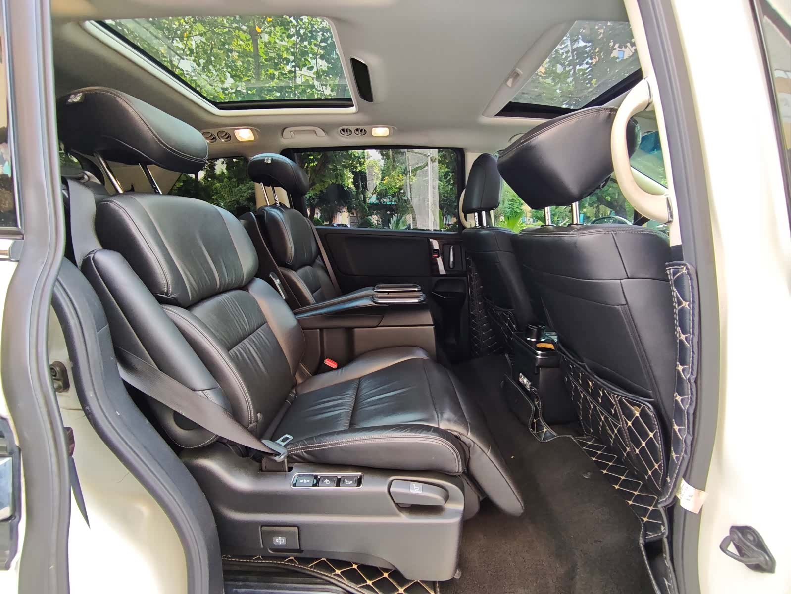 Honda Elysion, 2019 8