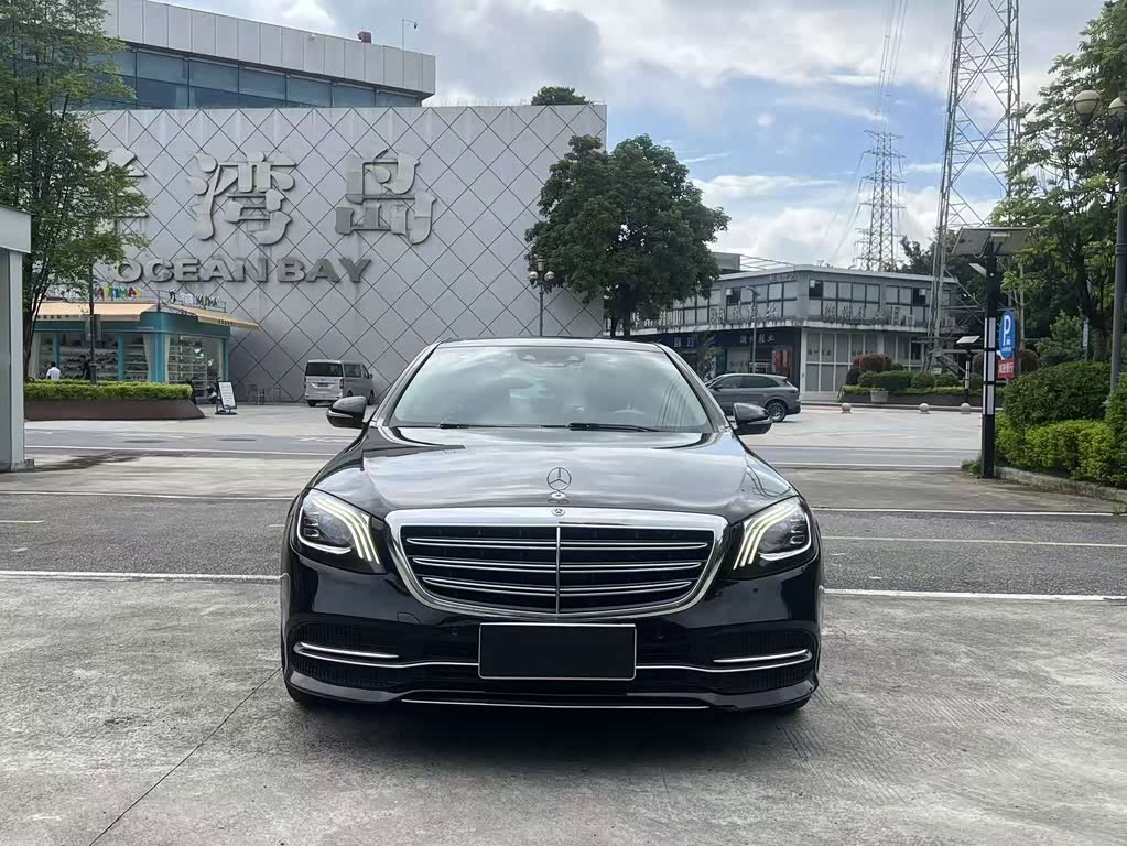 Mercedes-Benz S-Class