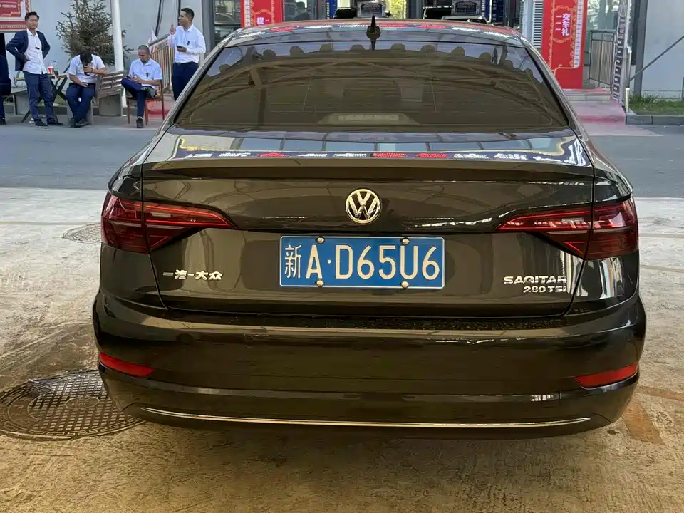 Volkswagen Sagitar
