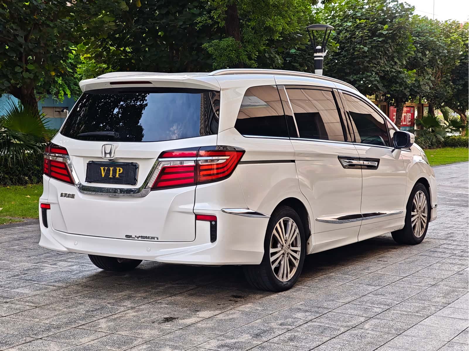 Honda Elysion, 2019 15