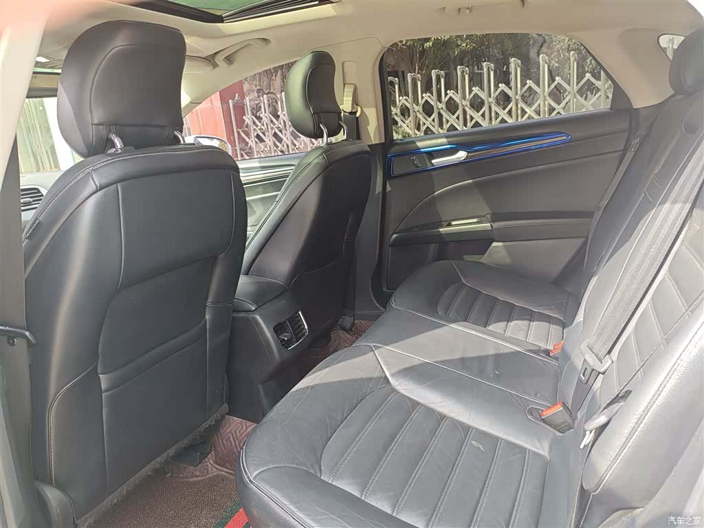 Ford Mondeo, 2017 13
