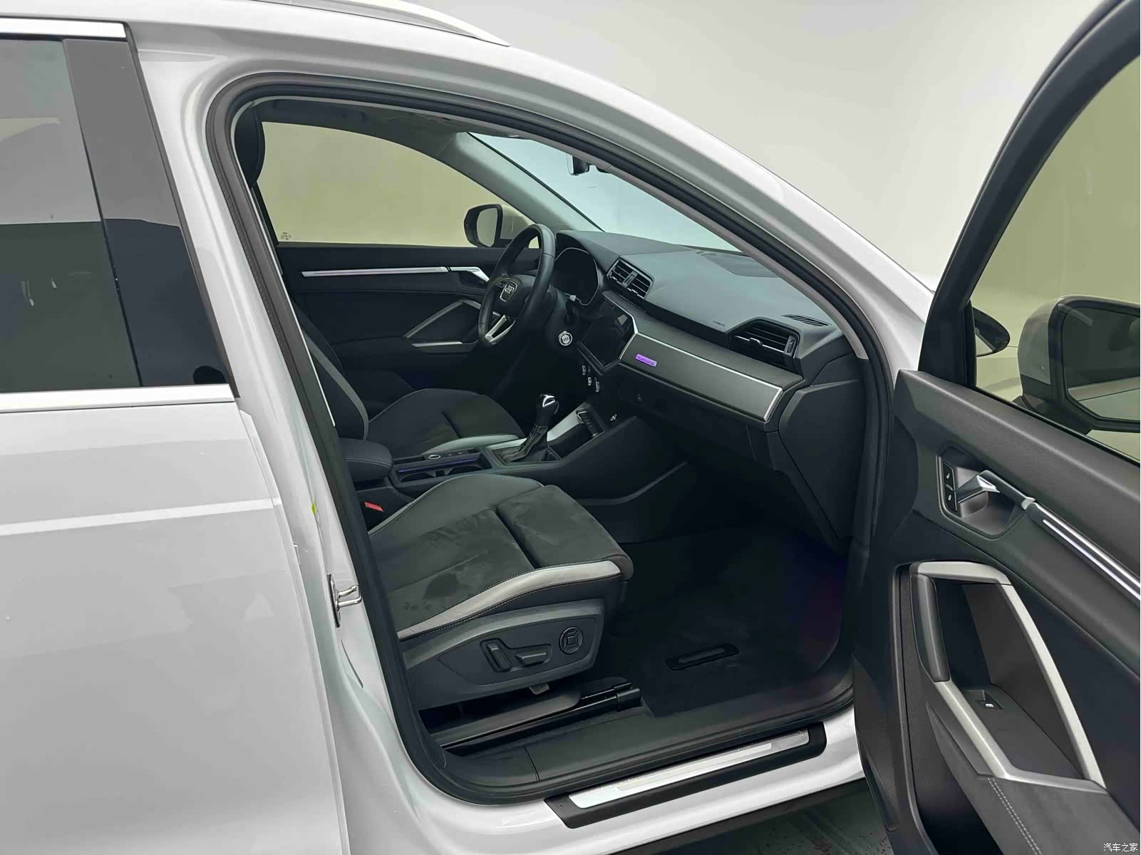 Audi Q3, 2023 7