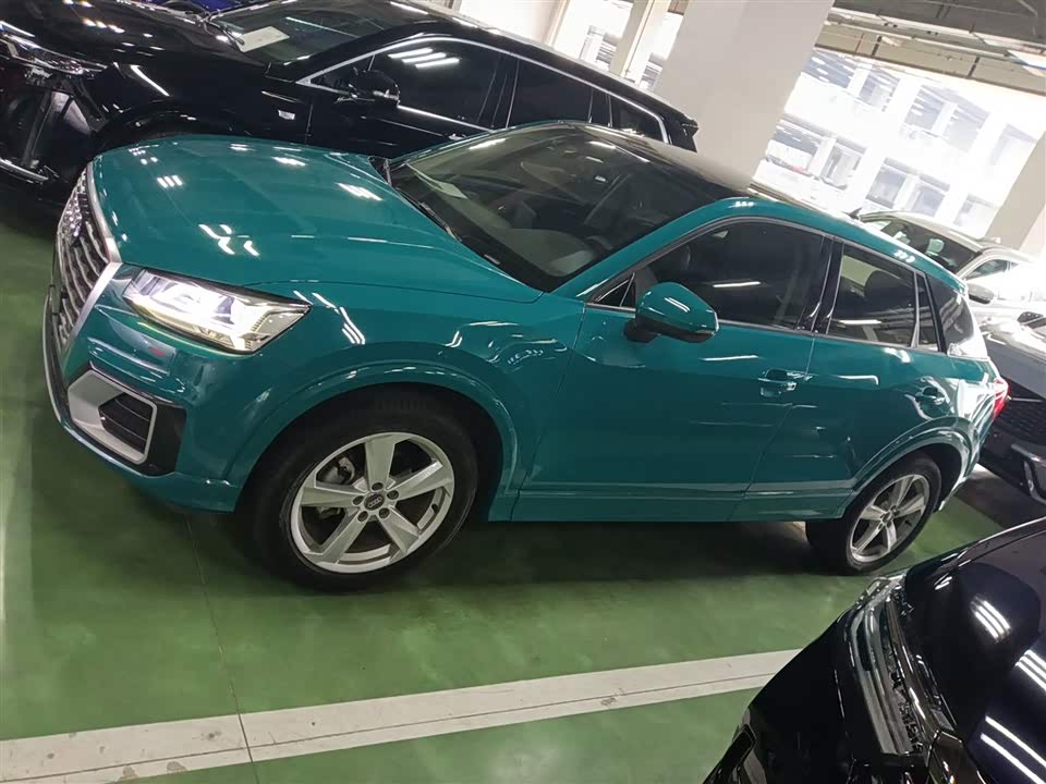 Audi Q2L