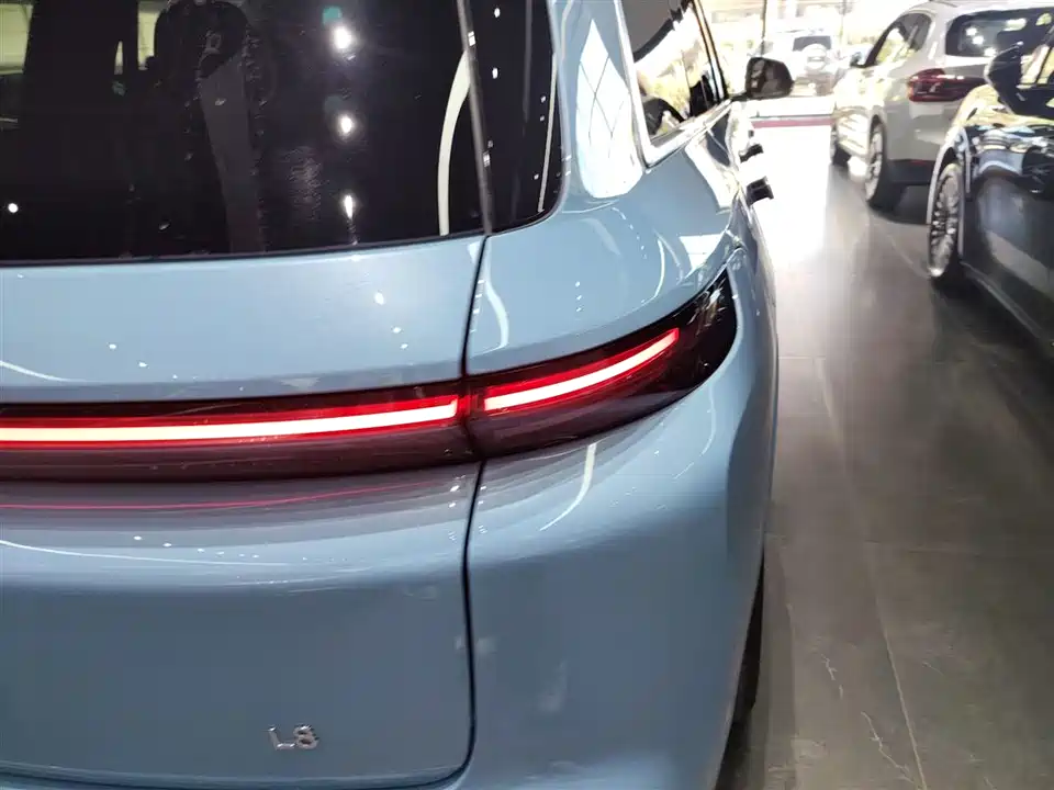 Li Auto Ideal L8
