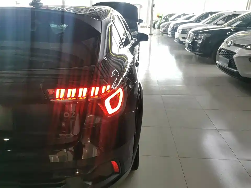 Lynk & Co 02 Hatchback