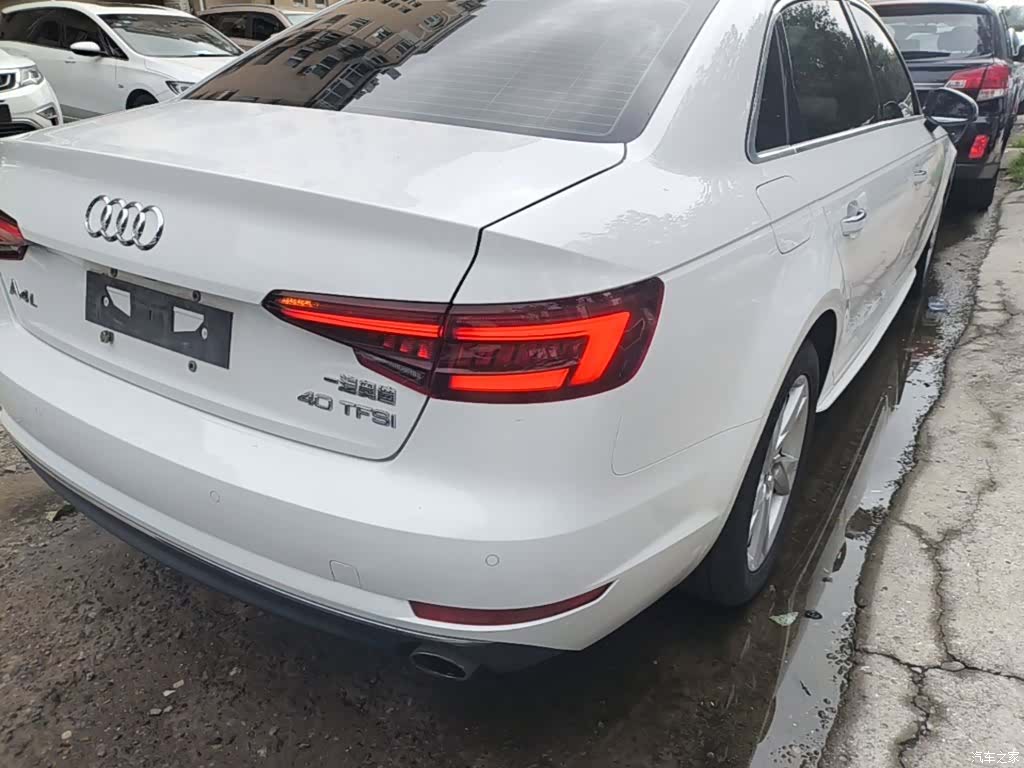 Audi A4L, 2018 7