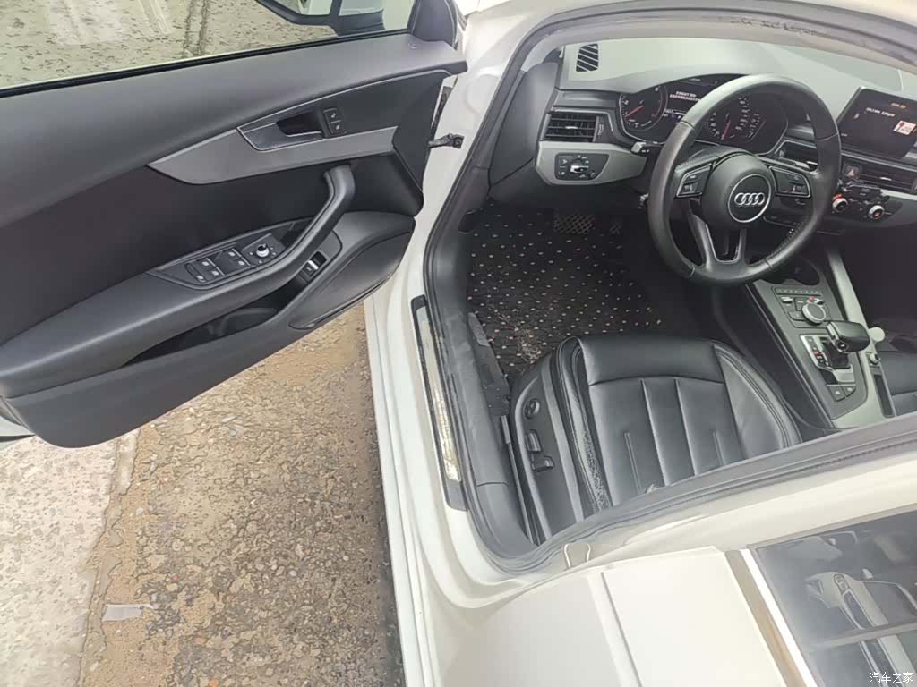 Audi A4L, 2018 16