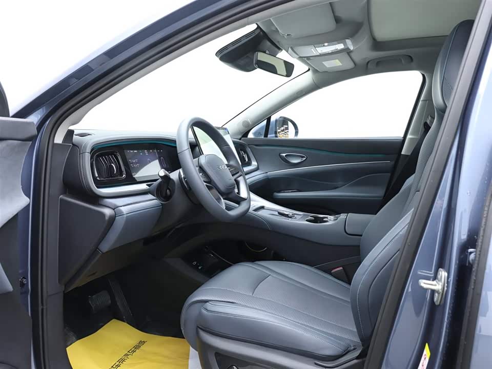 BYD Sea Lion 07 DM-i