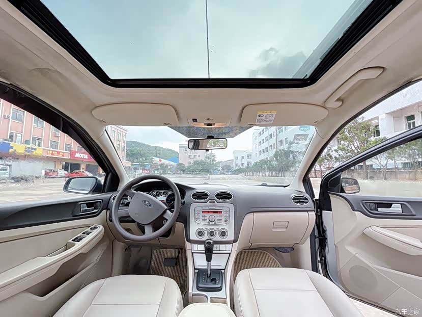 Ford Focus, 2011 все фото