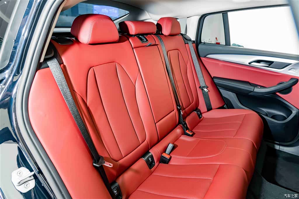 BMW X4, 2024 22