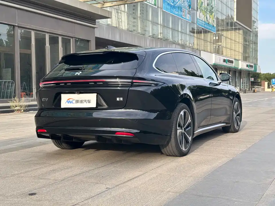 NIO ET5T
