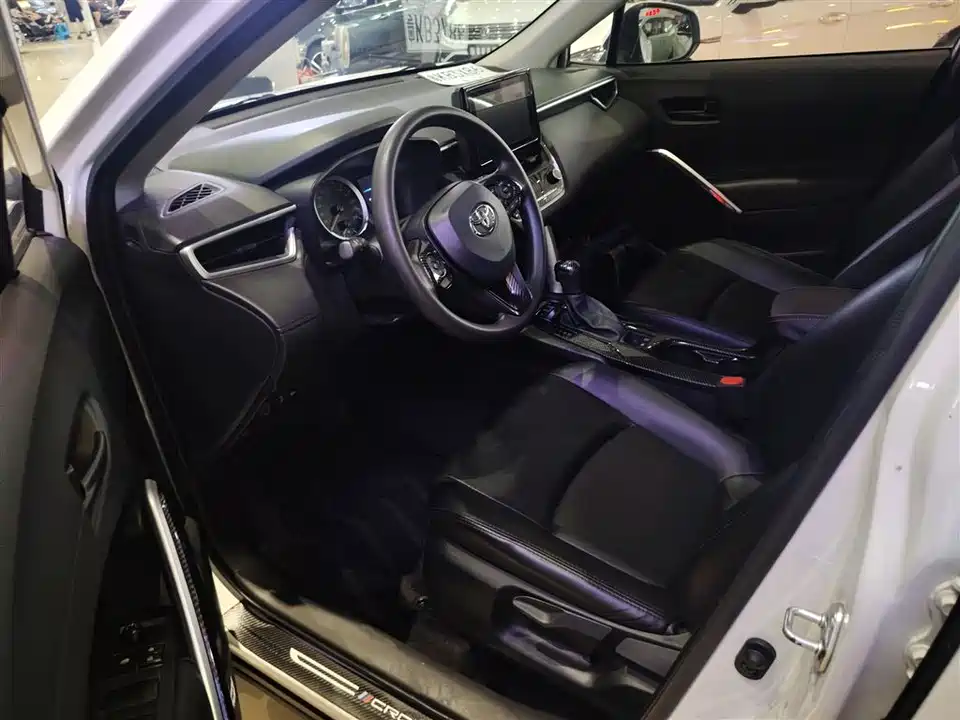 Toyota Corolla Sharp amplifier