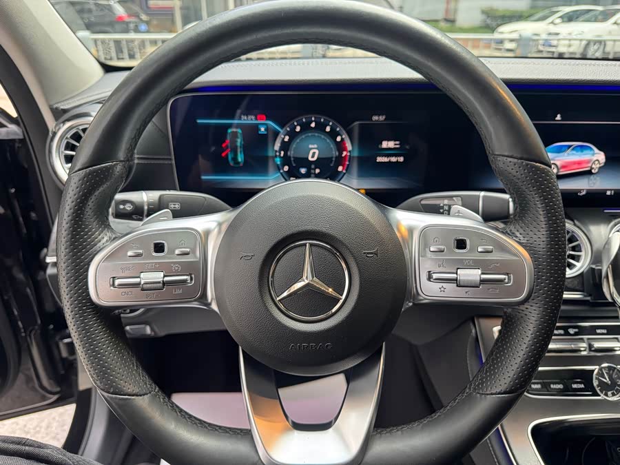 Mercedes-Benz E-Class 2019, фото 6